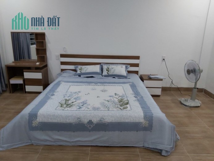 Cho thuê nhà Nam Đầm Vạc, Khai Quang giá 14tr/tháng.