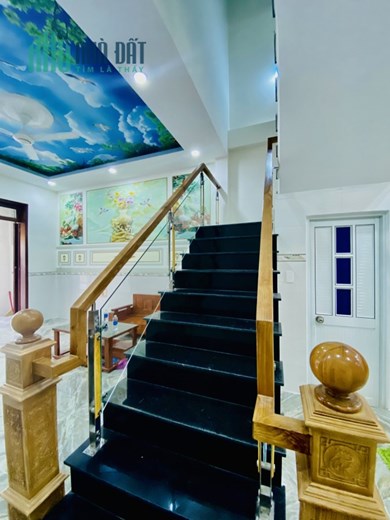 Cọc 100 triệu dọn vào ở căn nhà mới xây ở Tân Uyên