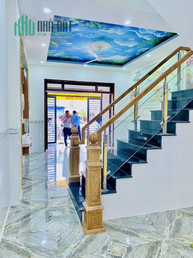 Cọc 100 triệu dọn vào ở căn nhà mới xây ở Tân Uyên