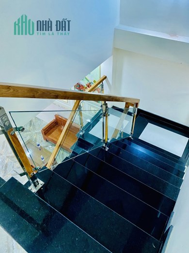 Cọc 100 triệu dọn vào ở căn nhà mới xây ở Tân Uyên