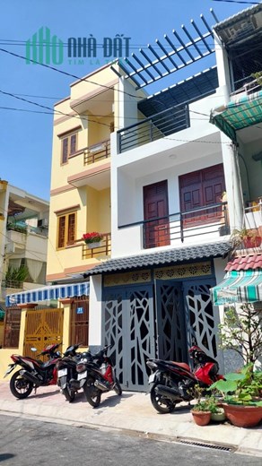 Bán nhà mặt tiền đường số 6 khu Thăng Long