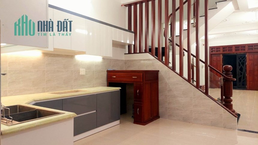 Bán nhà mặt tiền đường số 6 khu Thăng Long