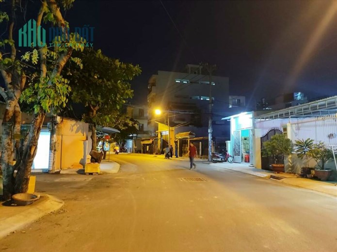 ĐẤT PHÂN LÔ CÒN SÓT LẠI DUY NHẤT 1 LÔ - HẺM ÔTÔ TRÁNH - ĐẤT VUÔNG SẮC CẠNH ĐẸP .
