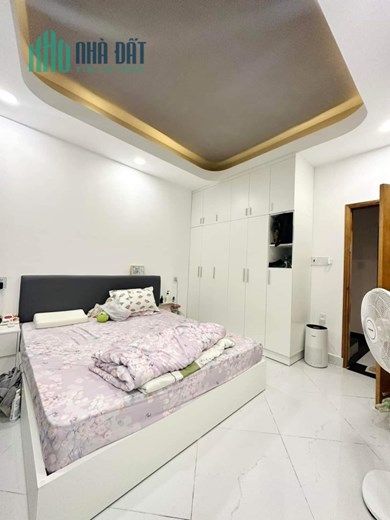 Hẻm 6M - Cống Quỳnh Quận 1 - Dòng Tiền 80triệu/tháng, 6 Tầng, Ô tô ngủ trong nhà