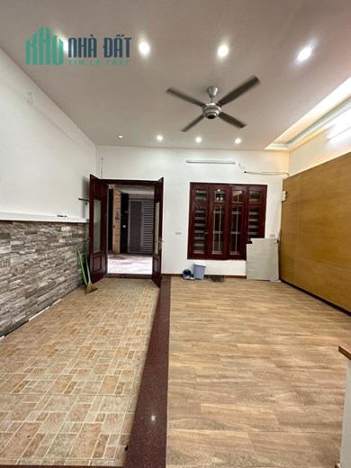 Bán nhà phân lô Ngõ 93 Vũ Hữu, ô tô tránh, 2 thoáng, kinh doanh, 48m*4T, nhỉnh 8 tỷ
