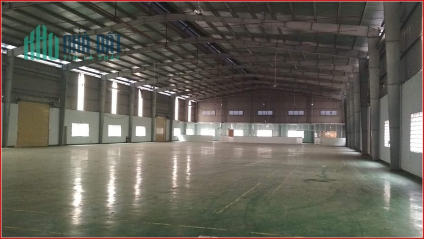 Cho thuê gấp kho xưởng mặt tiền Nguyễn Văn Quá gần Quang Trung, Quận 12, DT 3.100m2, giá tốt Q.12
