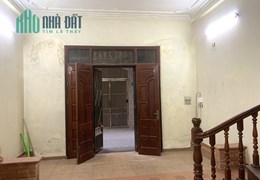 Bán nhà Văn Chương 50m2 3 tầng, 2 thoáng, gần phố, Xe Matiz đỗ, nở hậu, 4.3 tỷ