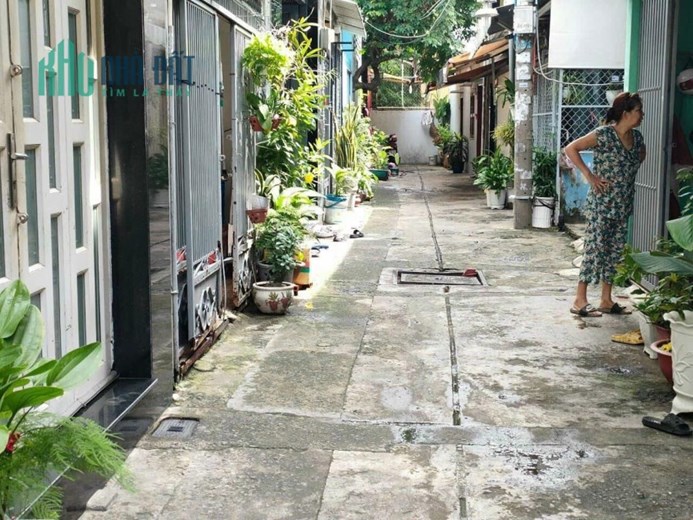NGUYỄN SƠN - TÂN PHÚ - 4 X 9M - GIÁ 2.6 TỶ. HẺM 3 GÁC - GẦN MẶT TIỀN