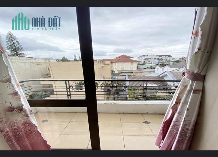 Cần bán khách sạn 2 mặt tiền KQH Bà Triệu Phường 4 Đà Lạt