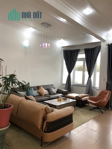 ( Sos Sos ) Giảm mạnh Bán gấp Nhà gần Hồ Xuân Hương đường Sương Nguyệt Ánh, Đà Lạt giá chỉ 10.5 tỷ
