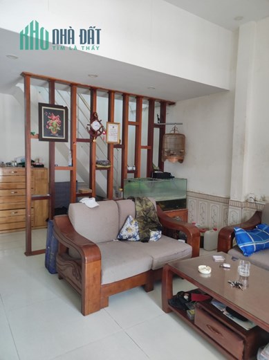 ( Sos Sos ) Cần tiền Bán gấp 2 căn nhà nhà mặt tiền kinh doanh đường Mê Linh, Đà Lạt giá chỉ 9.5 tỷ