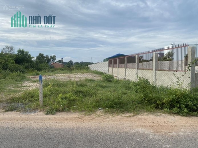 Chính chủ cần bán đất thổ vườn phường 988.7m2 xã Định Hoà