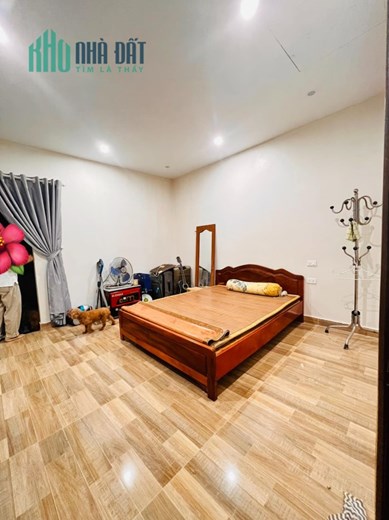 Bán nhà phố Nguyễn Ngọc Nại, gara,  2 mặt ngõ, nhà đẹp, dân xây, 63m, 9.5 tỷ