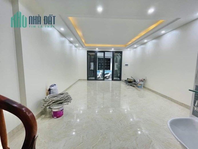 Bán nhà phố Tô Vĩnh Diện, 5m ô tô, nhà mới kính coong, 50m, 6T, Thang máy, 7.3 tỷ