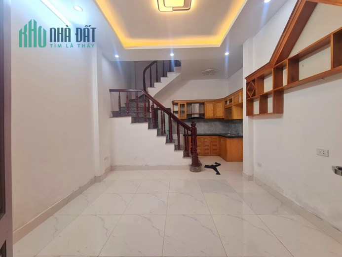 Bán nhà mặt ngõ 72  Nguyễn trãi 33m2, 4 tầng giá 6.4 tỷ