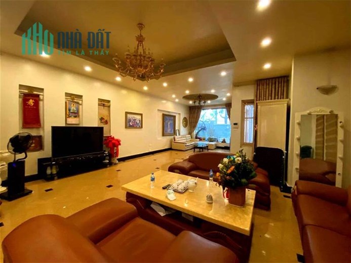 Bán BT KĐT Yên Hoà,Cầu Giấy. DT 202m  x 4t,MT 14m, hoàn thiện. Giá  73 tỷ
