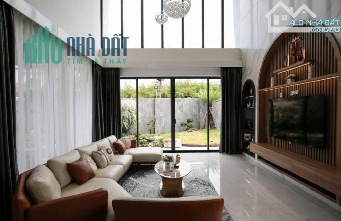 Cần bán Biệt thự  góc, C37 Bắc Hà, Tố Hữu. DT 250m x 3,5 tầng. Hoàn thiện. Giá 47,5 tỷ.