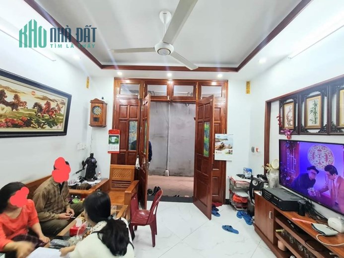 BÁN GẤP BẠCH MAI, SÁT PHỐ, NHÀ ĐẸP Ở NGAY, SỔ ĐỎ ĐẸP 35m x 4T, NHỈNH 3 TỶ 0901753139