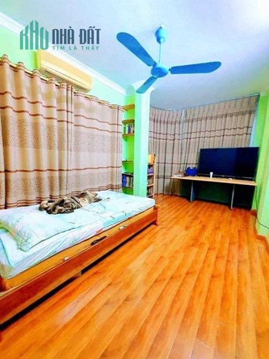 Bán Nhà Phố Đội Cấn 34/40m2 x 6 tầng, 6 phòng ngủ đầy đủ công năng, cách 1 nhà ra Phố, giá chỉ hơn