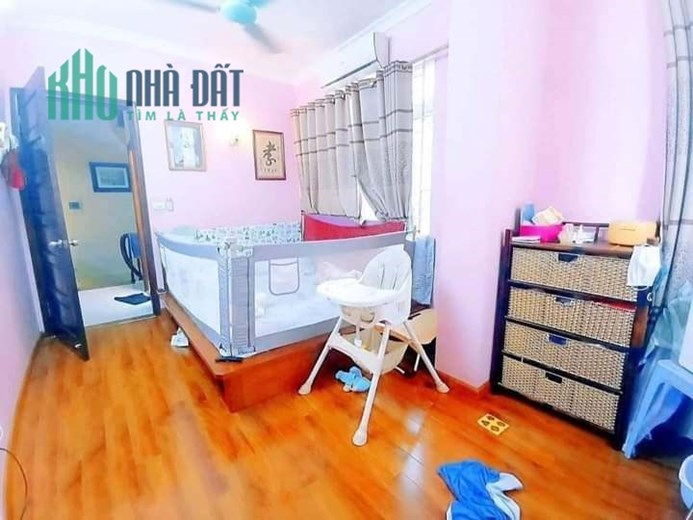 Bán Nhà Phố Đội Cấn 34/40m2 x 6 tầng, 6 phòng ngủ đầy đủ công năng, cách 1 nhà ra Phố, giá chỉ hơn