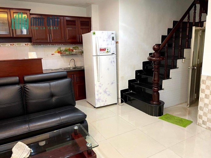 MUA NHÀ LÀ MUA VỊ TRÍ, NHÀ KẾ BÊN ỦY BAN QUẬN 10, HXH ĐỖ CỬA, NGUYỄN TIỂU LA - 3/ 2  GIÁ CHỈ  3TỶ,
