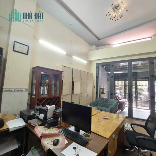 Nhà mặt tiền đường 475 phước long B, DT 73m đúc 4 tầng giá tốt