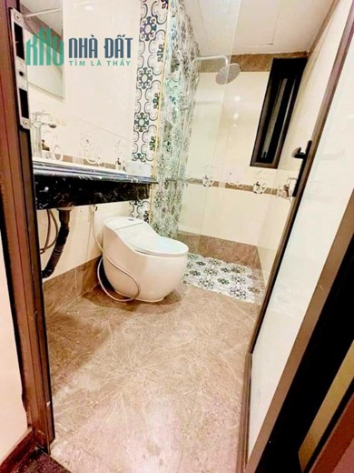 CẦN BÁN GẤP NHÀ 5 TẦNG GẦN CHỢ MƠ QUẬN HAI BÀ TRƯNG DT:35M2 x 5 TẦNG x 3 NGỦ x MT:4M x 50M RA MẶT