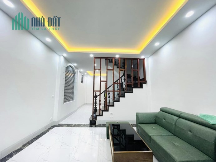 NHÀ ĐẸP LÔ GÓC 2 MẶT NGÕ THÔNG ÔTÔ ĐỖ CỬA 15M ÔTÔ TRÁNH 43M2 4.83 TỶ KIM GIANG