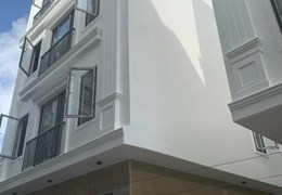 Bán nhà xây mới phố Hoàng Ngọc Phách - 50m 4 tầng ngõ ô.tô GIÁ 4.1 tỉ