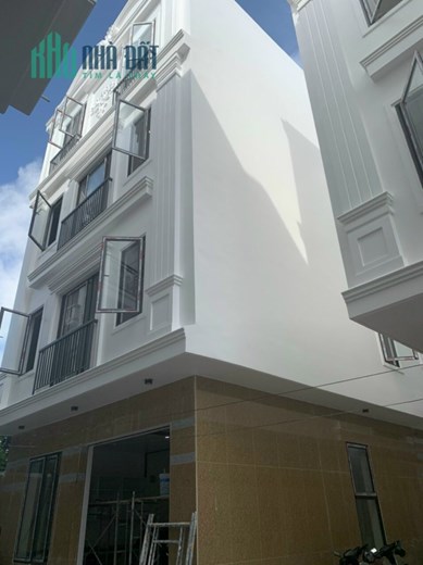Bán nhà xây mới phố Hoàng Ngọc Phách - 50m 4 tầng ngõ ô.tô GIÁ 4.1 tỉ