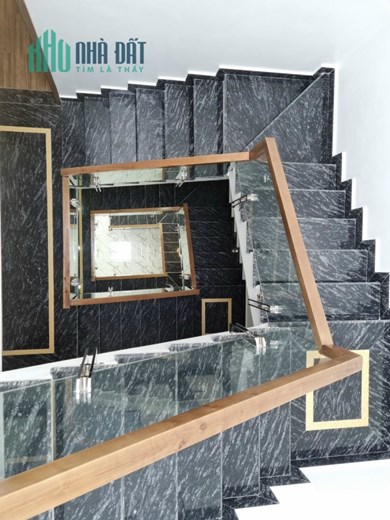 Bán nhà xây mới phố Văn Cao, 63m 4 tầng GIÁ 4.2 tỉ ngõ ô.tô đỗ cửa