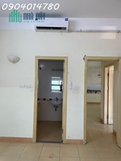 Chính chủ cho thuê căn hộ tầng 5 Chung Cư Nàng Hương. 583 Nguyễn Trãi