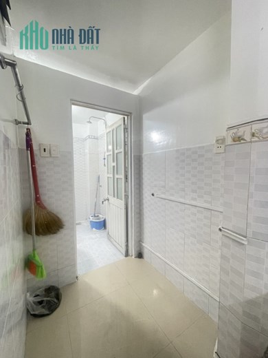 *Bán Gấp Nhà Lê Trọng Tấn Tân Phú 40m2,2 Tầng 2 tỷ xx