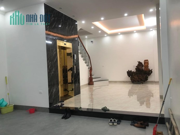 AN DƯƠNG, Ô TÔ TRÁNH, THANG MÁY XỊN, KINH DOANH TỐT 10.6 TỶ