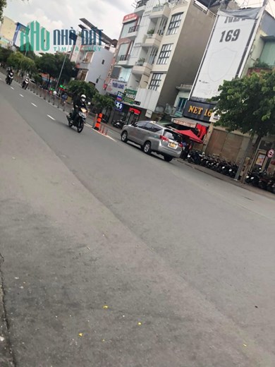 Nhỉnh6tỷ, BánNhà Đườngsố1 thông Phường4 GòVấp (4x15)4tầng 6tỷ7 NởHậu5m