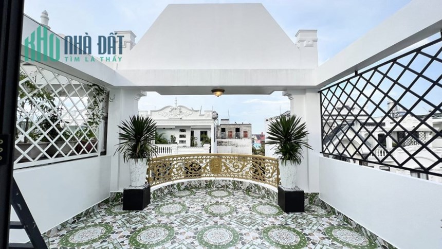 TRUNG TÂM QUẬN 7, CẠNH PHÚ MỸ HƯNG, NHÀ 5 TẦNG, NGANG 5M, LỘ 8m, VỈA HÈ 6m, CHỈ CÒN NHỈNH 8 TỶ