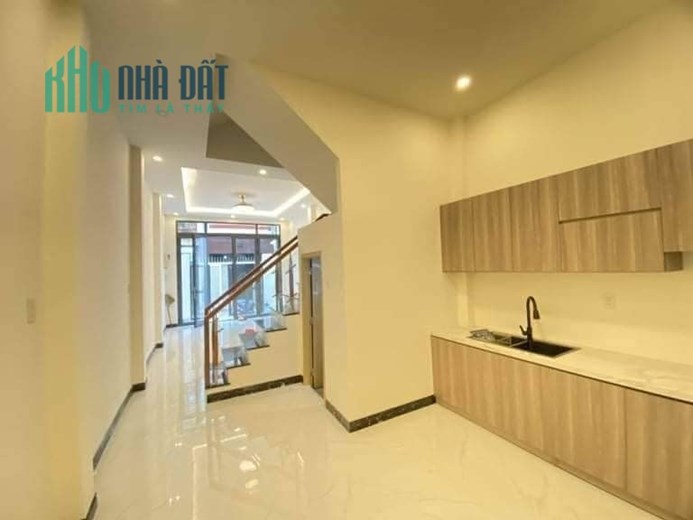 Bán gấp nhà Tô Hiệu P. Hiệp Tân, Tân Phú 4x12 3 tầng mới đẹp chỉ 5,1 tỷ còn TL.