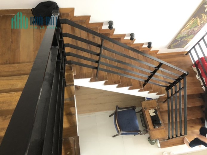 Bán Căn hộ DupLex Thạch Bàn, 188m2, 2 tầng, 3PN, nhĩnh 5 tỷ.