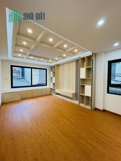 Bán nhà Trương Định, 5 tầng, xây mới, đẹp, hiện đại, gần oto, tiện ích chỉ 4 tỷ.