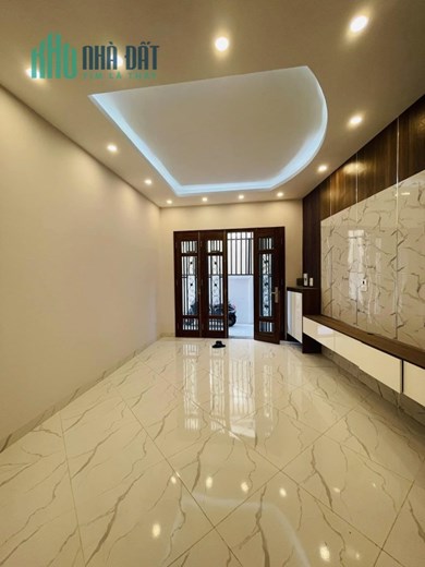 Bán nhà Thịnh Liệt, Giáp Nhị 34m, 5 tầng, lô góc, thoáng đẹp, hiện đại, nội thất, 3.95 tỷ