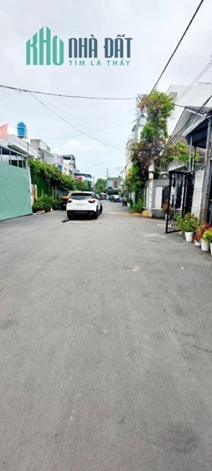 GẤP GẤP KHẨN CÂP BÁN NHÀ ĐƯỜNG ĐINH TIÊN HOÀNG CHÍNH CHỦ 70 NĂM 67M GIÁ 5.5 TY