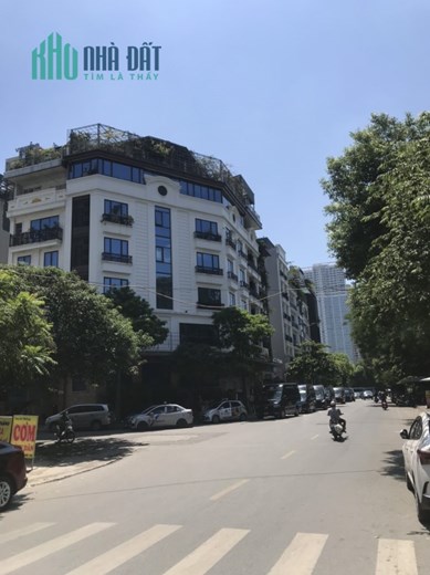 Bán gấp toà VP góc, đấu giá Nam Trung Yên. DT 137m x 8 tầng.Giá 73 tỷ.