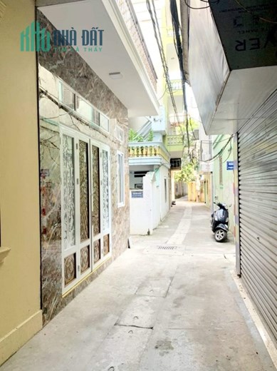 Bán nhà Minh Khai - Sát chợ Mơ 35m2,5 tầng ở luôn , ô tô , giá chỉ 3 tỷ 390