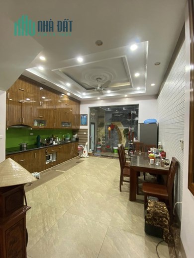 Bán nhà phố Nguyễn Phong Sắc, Q Cầu Giấy 80m2, 5T, MT 5m, nhà đẹp, lô góc, ở ngay. Giá 18 tỷ.