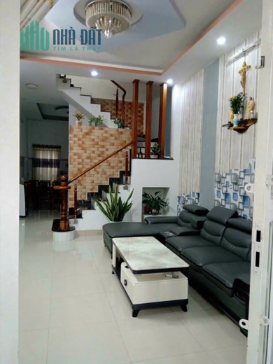 Bán nhà Gò Vấp, 50m2, hẻm oto thông, 3 tầng chỉ 4.4 tỷ thương lượng