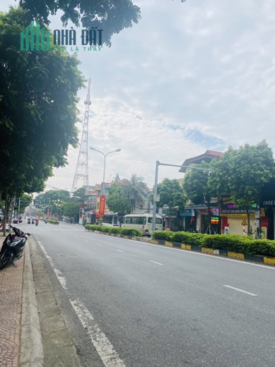 Cho thuê nhà 2,5 tầng kinh doanh Mê Linh, Vĩnh Yên 🔥Giá : 10tr/ tháng