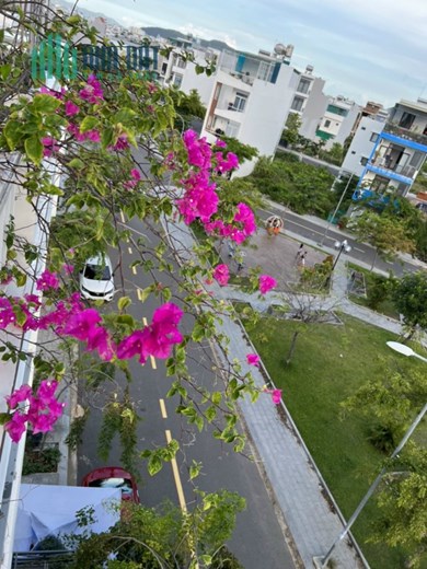 Bán căn nhà góc 2 mặt tiền KĐT VCN Phước Long