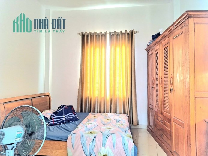 .Nhà Trần Cao Vân gần Lê Độ 65m2 kiệt 3m thông, nhỉnh 2 tỷ