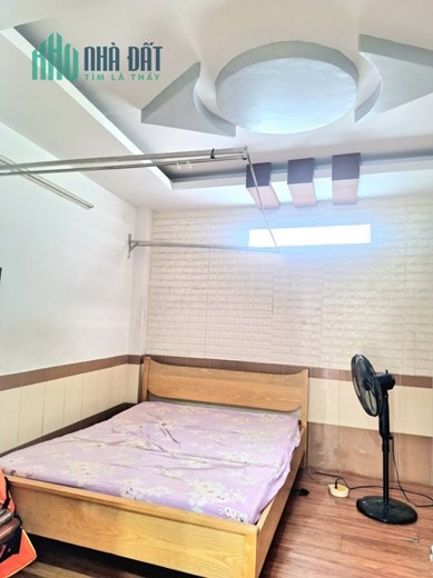 .Nhà Trần Cao Vân gần Lê Độ 65m2 kiệt 3m thông, nhỉnh 2 tỷ
