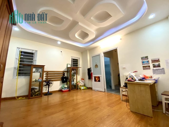 Bán nhà phố Tô Vĩnh Diện, ô tô, nhà đẹp, dân xây, 170m, 15 PN,  ở,  cho thuê, 16.8 tỷ
